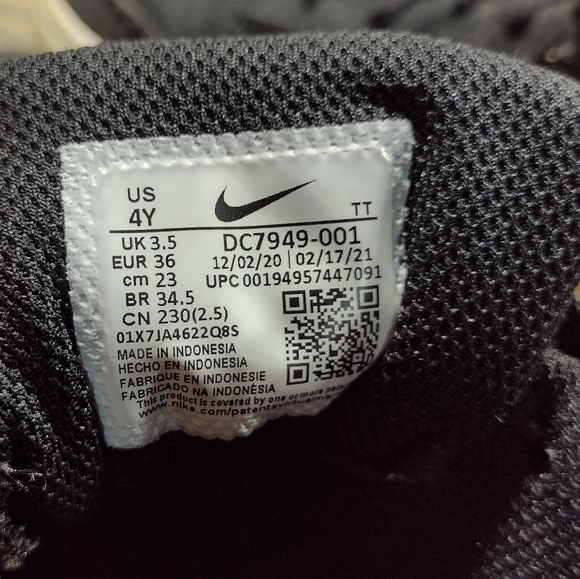 Nike Court Borough Low 2 Black Canvas Kids Size 4Y - Picture 9 of 9